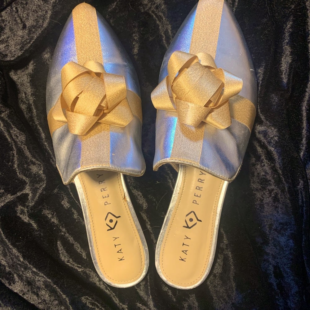 Katy Perry Stephanie Mules with Holiday Bows In Champagne